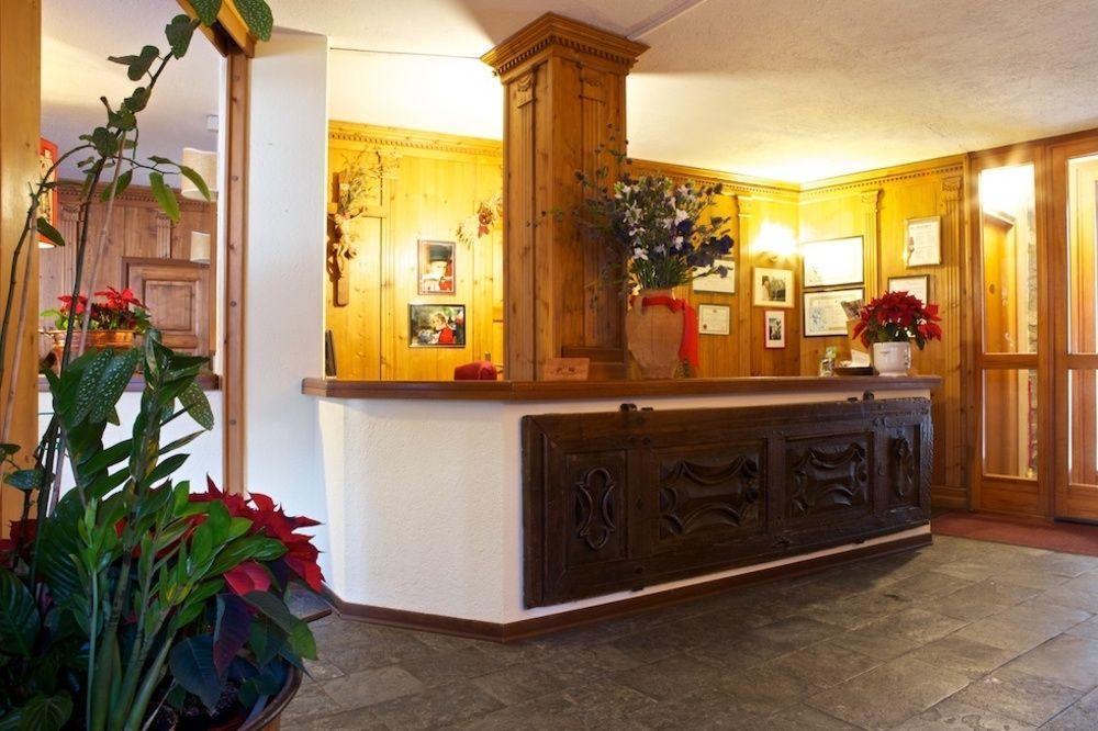 Hotel Dolonne Κουρμαγιέρ Εξωτερικό φωτογραφία